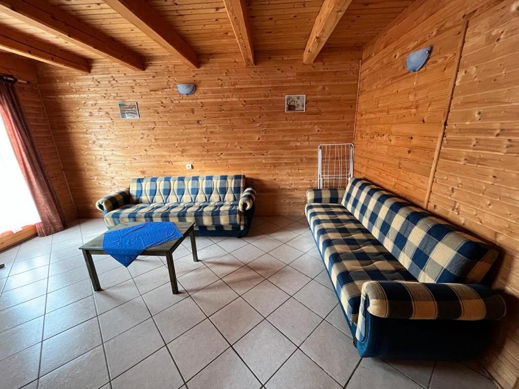 Almos Apartman Balatonfenyves Dış mekan fotoğraf